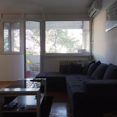 Modern And Cozy Place Near The City Center